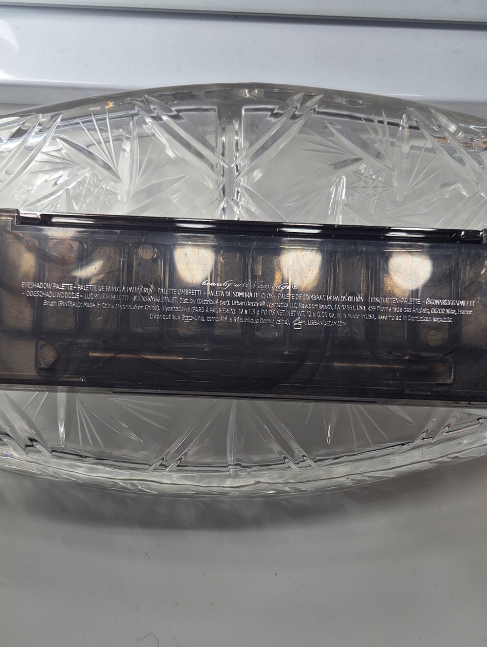 Urban Decay Naked Smoky Eyeshadow Palette Brush Included - Picture 2 of 5